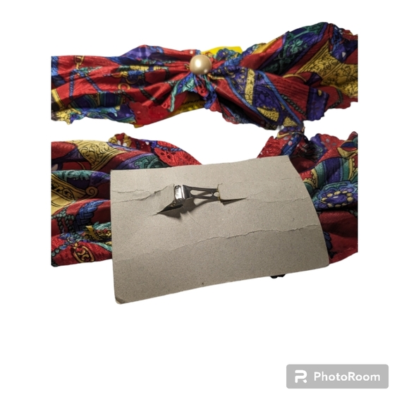 Hair Accessories. 1 Pair of Hair Clips. NWT. - Picture 2 of 9